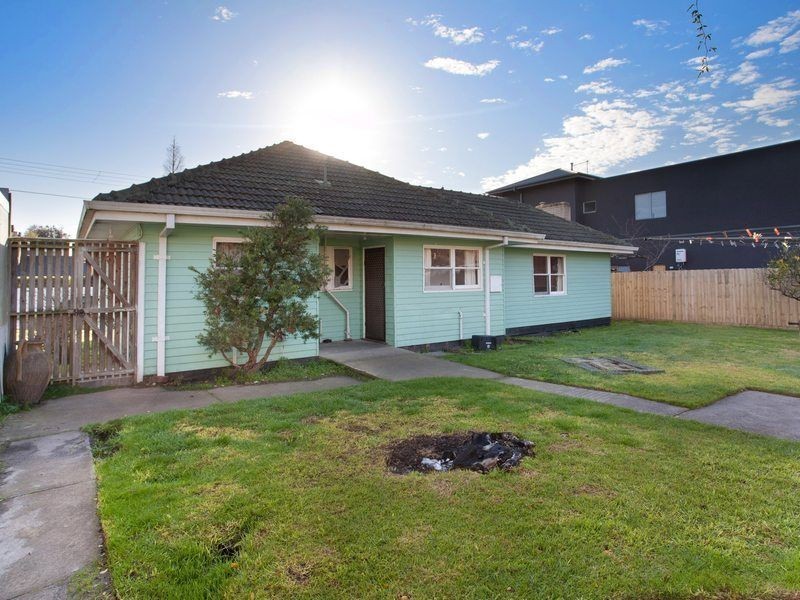 3 Warringa Road, Frankston VIC 3199