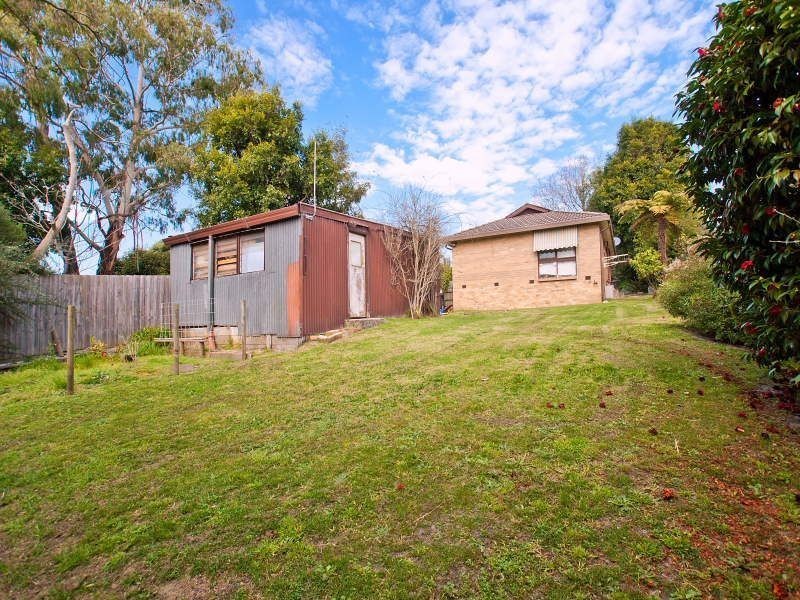 12 Leawarra Parade, Frankston VIC 3199