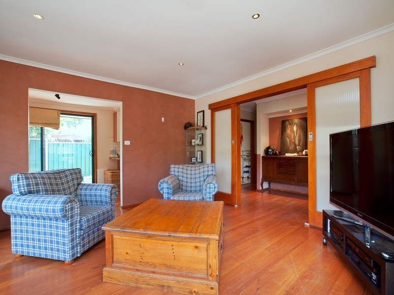 12 Leawarra Parade, Frankston VIC 3199