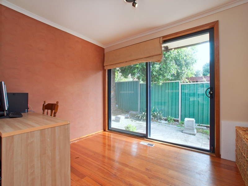 12 Leawarra Parade, Frankston VIC 3199