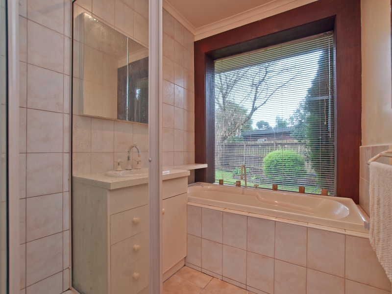 3 Emora Court, Frankston VIC 3199