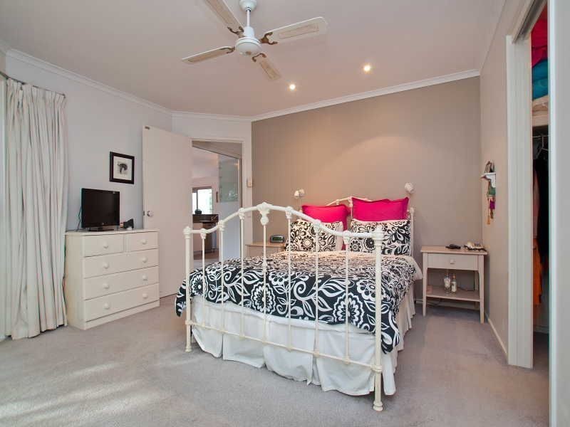 13 Witternberg Avenue, Frankston VIC 3199