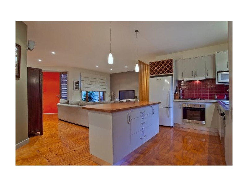 2/242 Heatherhill Road, Frankston VIC 3199