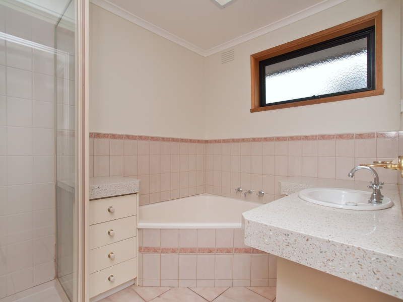 8 Burswood Close, Frankston South VIC 3199