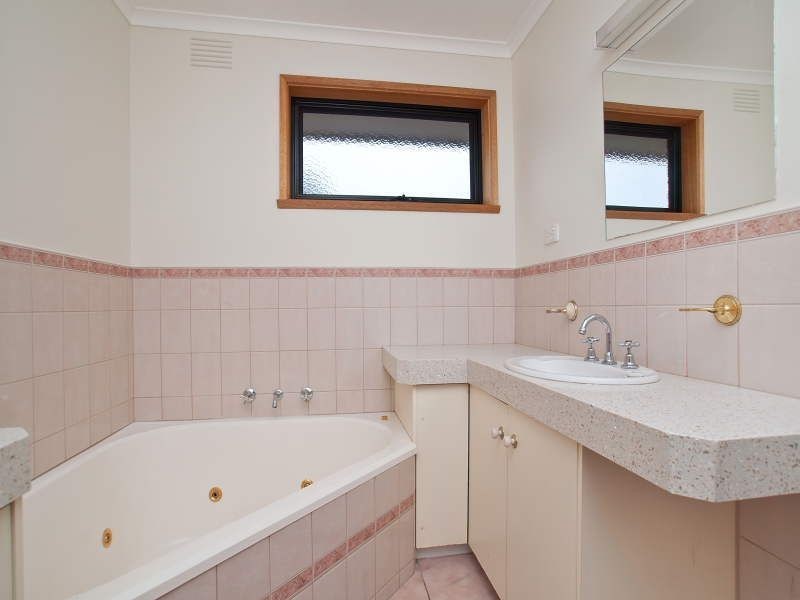 8 Burswood Close, Frankston South VIC 3199