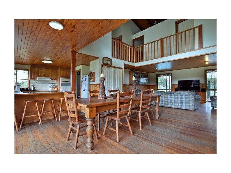 8 Noaki Street, Pearcedale VIC 3912