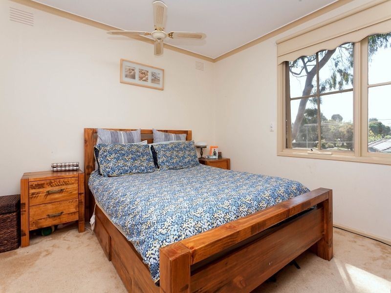 34 Gretana Crescent, Frankston VIC 3199