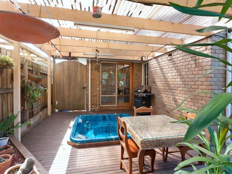 34 Gretana Crescent, Frankston VIC 3199