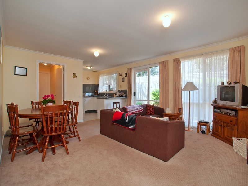 3/47 Robert Street, Somerville VIC 3912