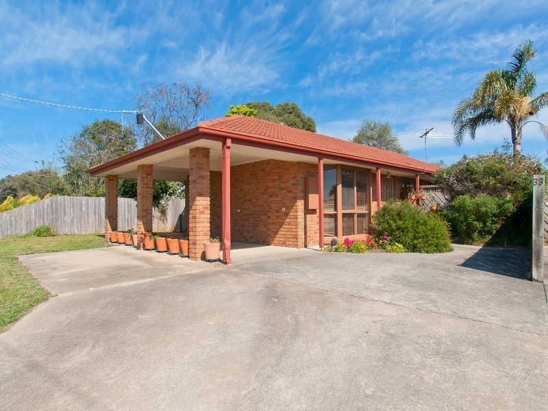 2/33 Wiltshire Drive, Somerville VIC 3912