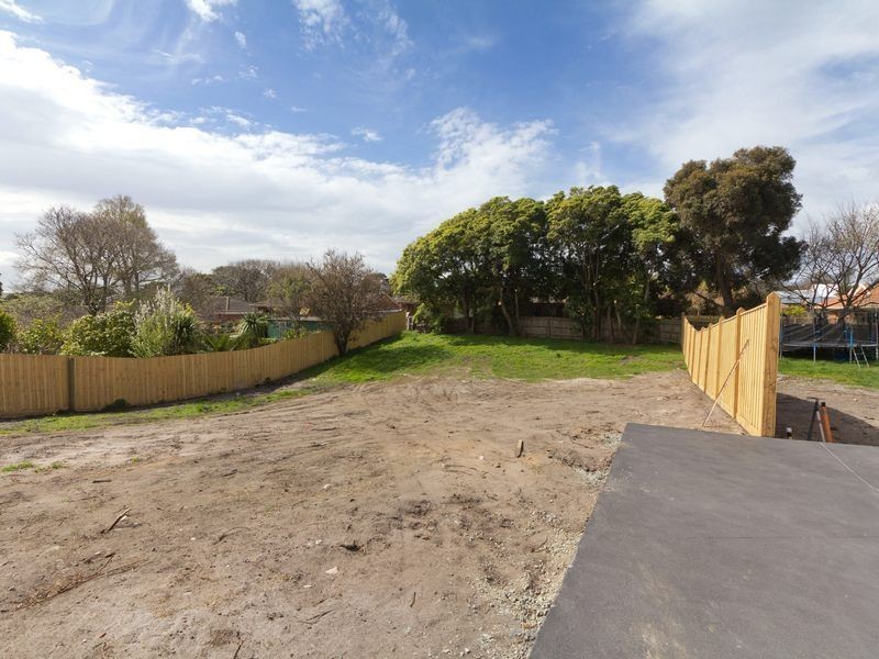 2/5 Cliff Road, Frankston VIC 3199