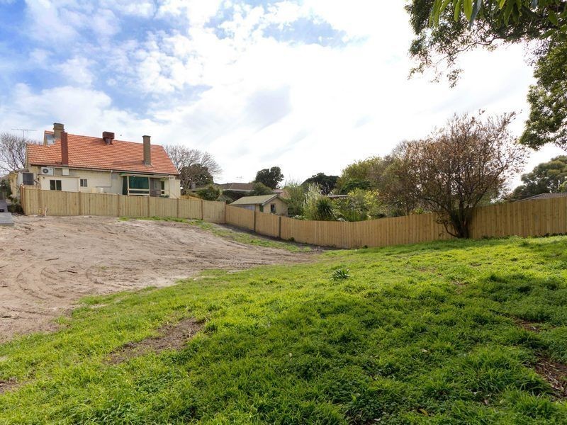 2/5 Cliff Road, Frankston VIC 3199