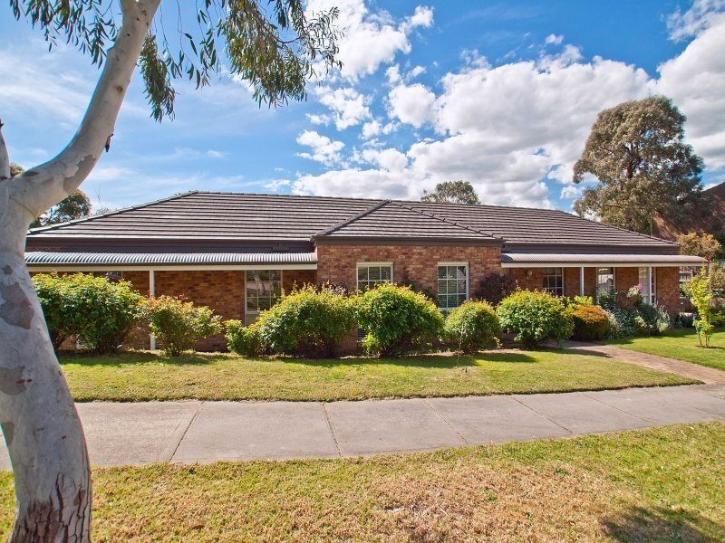 2 Maberley Crescent, Frankston South VIC 3199