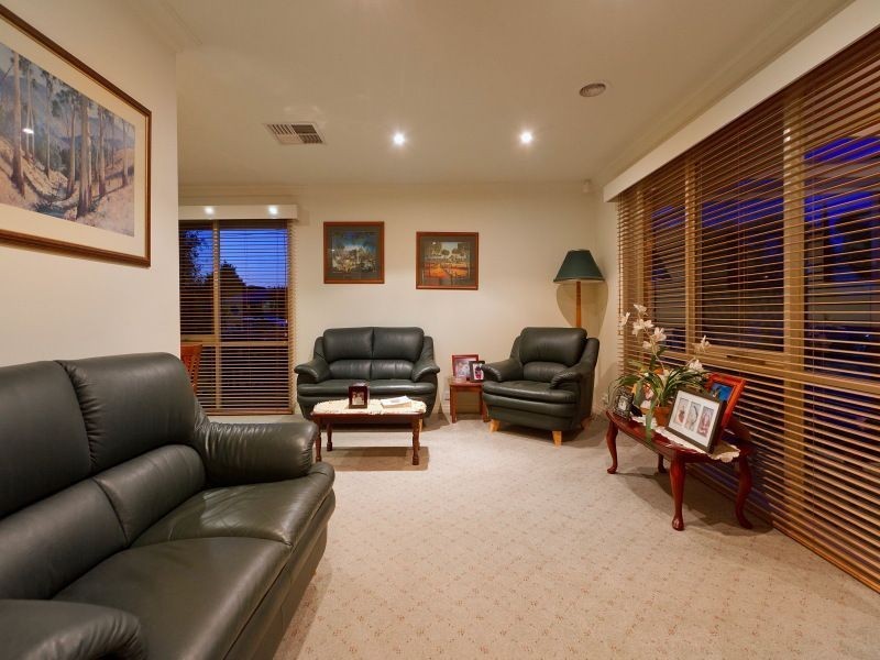 10 Talab Court, Chelsea Heights VIC 3196