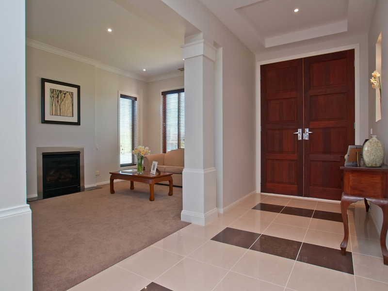 4 The Grange, Frankston South VIC 3199