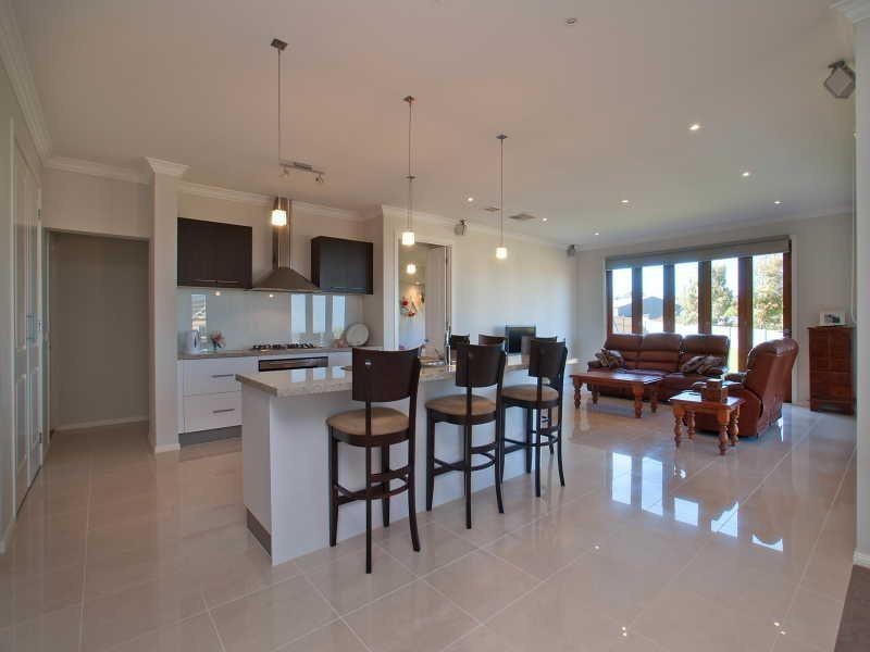 4 The Grange, Frankston South VIC 3199