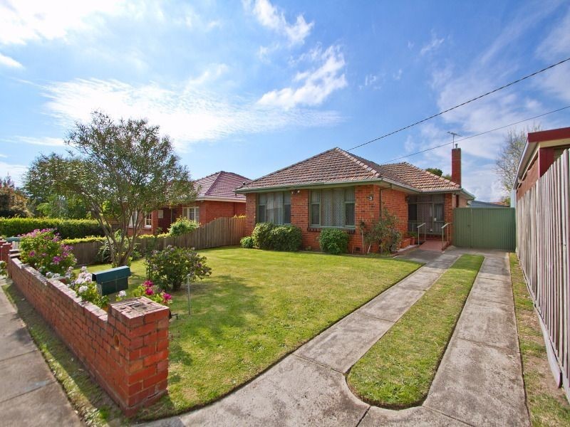 21 Dell Road, Frankston VIC 3199