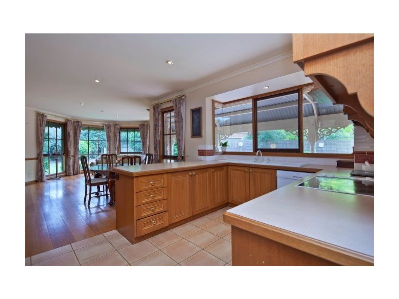 15 Highland Drive, Frankston South VIC 3199