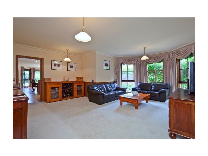 15 Highland Drive, Frankston South VIC 3199