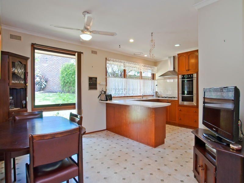 4 Tindal Court, Frankston South VIC 3199