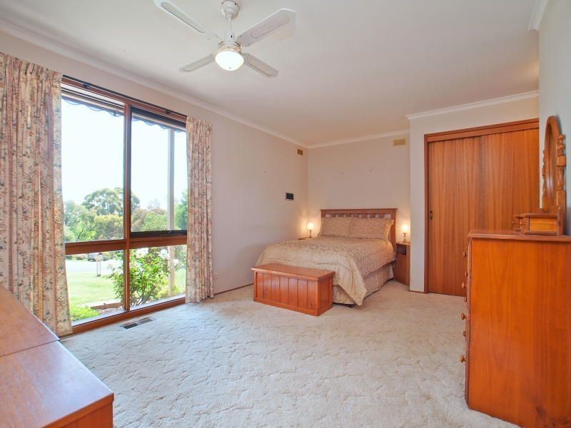 4 Tindal Court, Frankston South VIC 3199