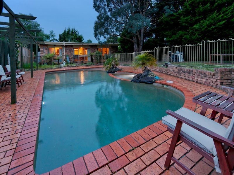 11 Melaleuca Court, Frankston VIC 3199