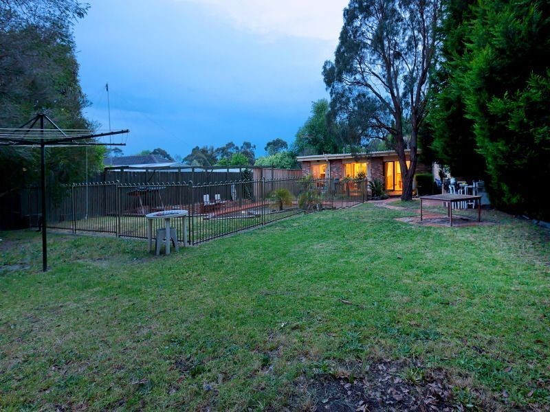 11 Melaleuca Court, Frankston VIC 3199