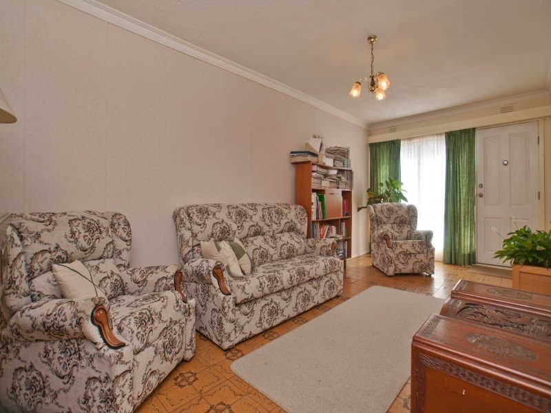 127 Beach Street, Frankston VIC 3199