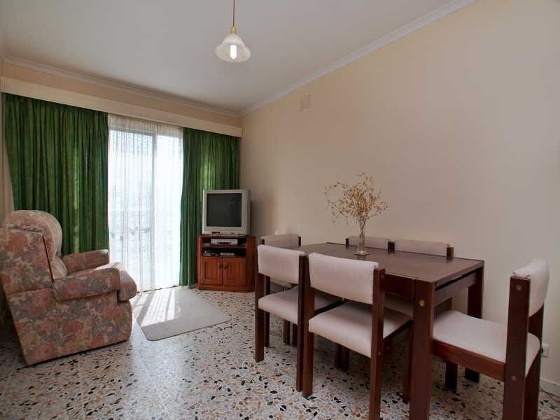 127 Beach Street, Frankston VIC 3199