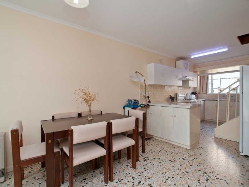 127 Beach Street, Frankston VIC 3199