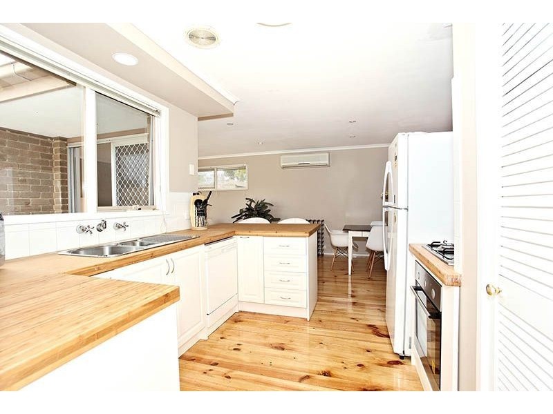 31 Oaklands Crescent, Frankston VIC 3199