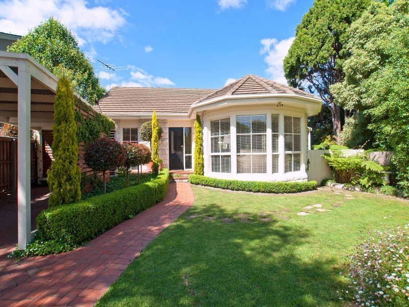 2A Fleetwood Crescent, Frankston South VIC 3199