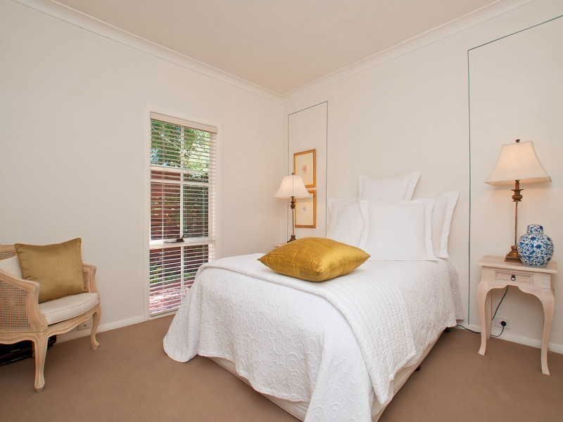 2A Fleetwood Crescent, Frankston South VIC 3199