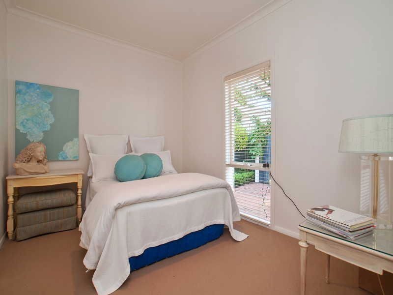 2A Fleetwood Crescent, Frankston South VIC 3199