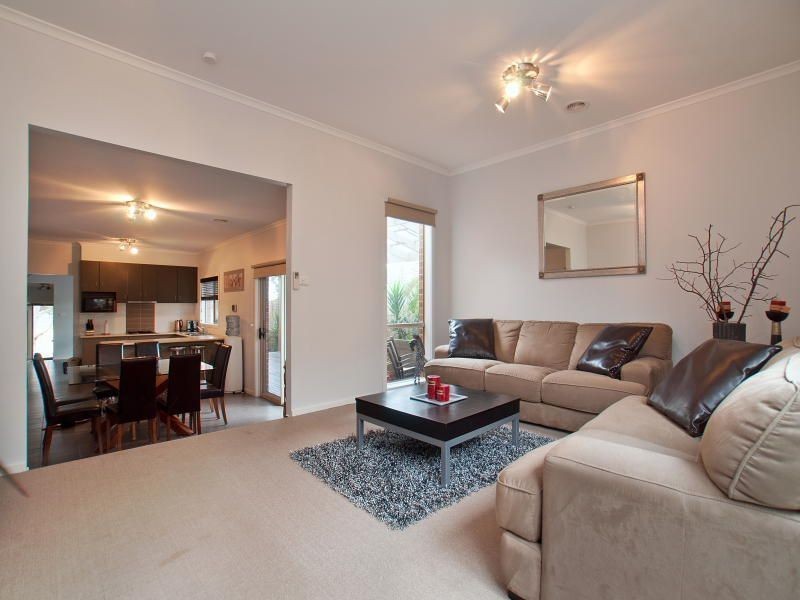 48 Clifton Park Drive, Carrum Downs VIC 3201