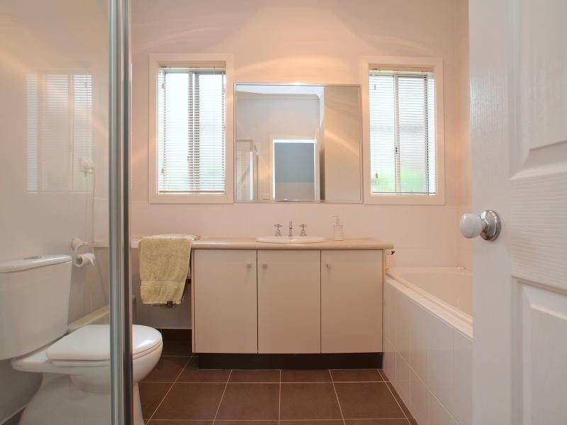 48 Clifton Park Drive, Carrum Downs VIC 3201