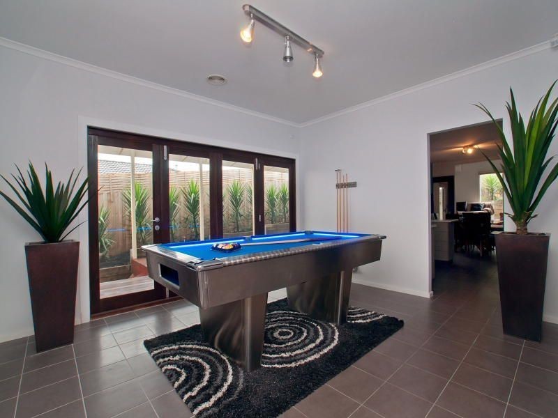 48 Clifton Park Drive, Carrum Downs VIC 3201