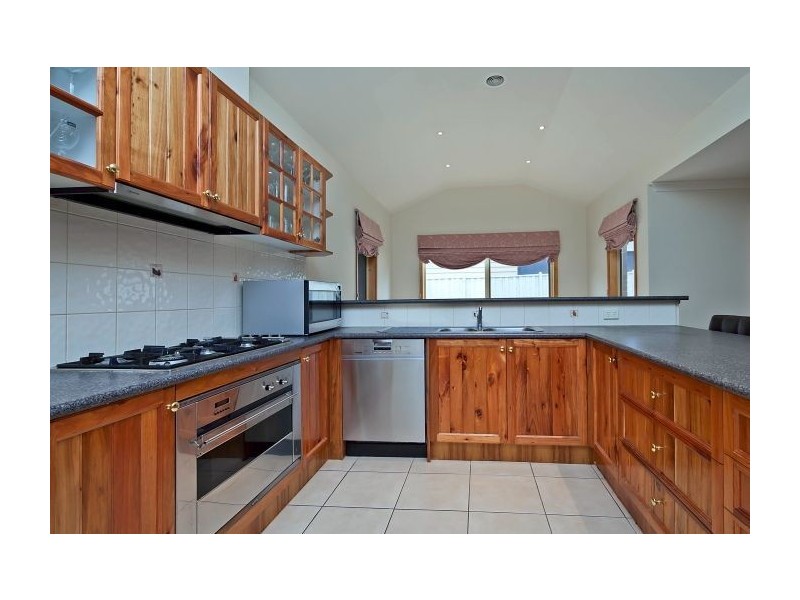 10 Grapeview Court, Frankston South VIC 3199