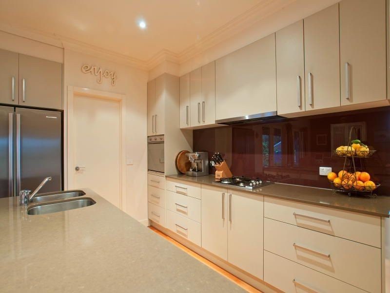 28 Chesterfield Road, Somerville VIC 3912