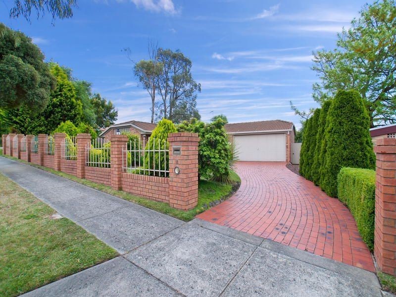 18 Conifer Court, Frankston South VIC 3199