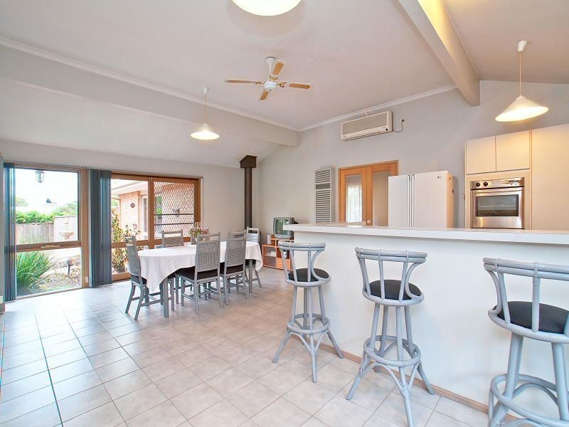 18 Conifer Court, Frankston South VIC 3199