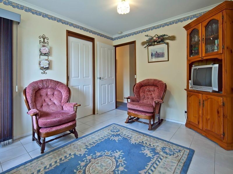 51 Pembroke Drive, Somerville VIC 3912