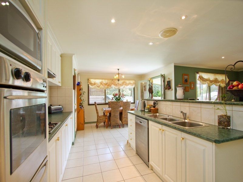 34 Callum Avenue, Somerville VIC 3912