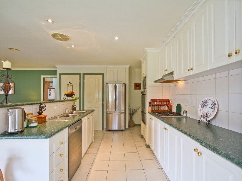 34 Callum Avenue, Somerville VIC 3912