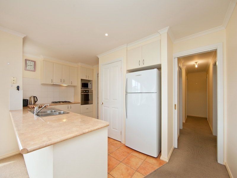 1/28 Eramosa Road West, Somerville VIC 3912