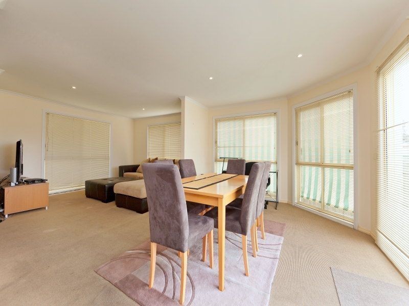 1/28 Eramosa Road West, Somerville VIC 3912