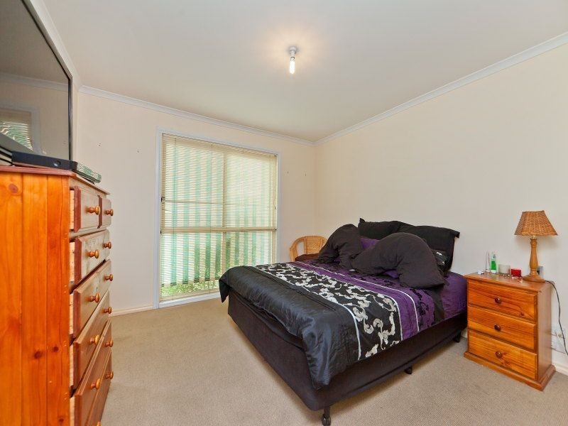 1/28 Eramosa Road West, Somerville VIC 3912