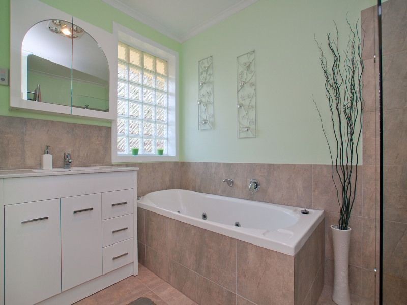 25 Kenilworth Avenue, Frankston VIC 3199