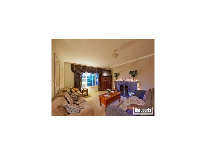 16 McComb Boulevard, Frankston South VIC 3199