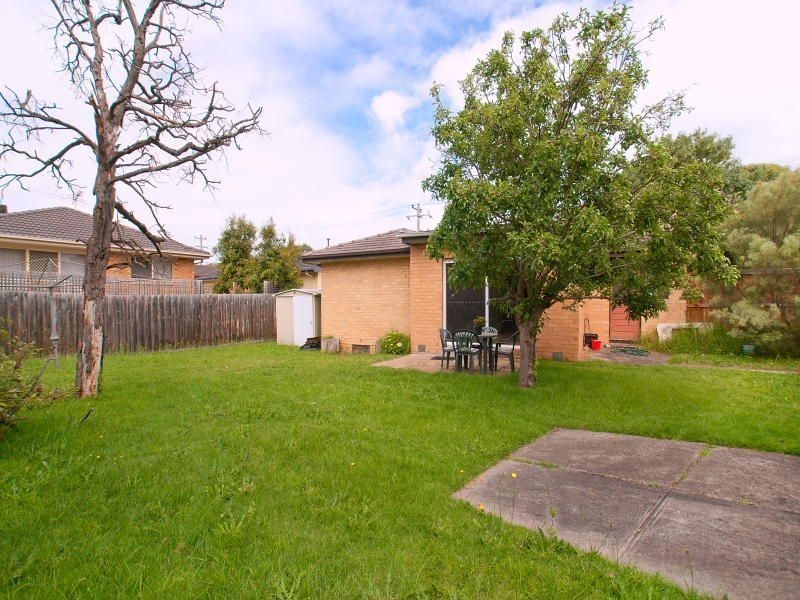 1 Karingal Drive, Frankston VIC 3199